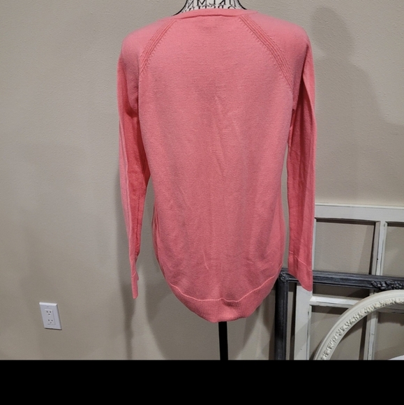 Gap Extra Fine Merino Wool Blend Womens Size Small Sweater. V neck, long sleeve. - Picture 3 of 10